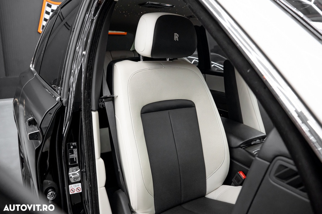 Rolls-Royce Cullinan Standard - 14