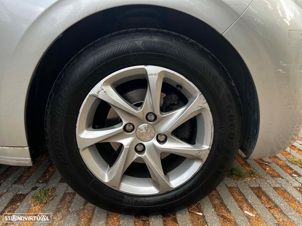 Peugeot 208 1.2 VTi Active - 13