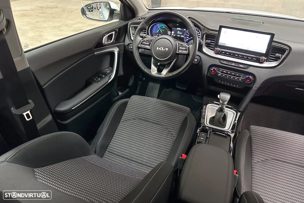 Kia XCeed 1.6 GDi PHEV Drive - 13