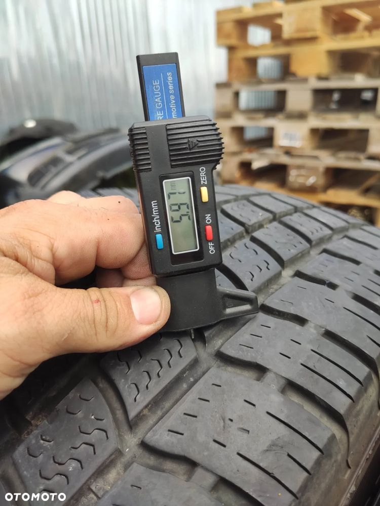 CC Vredestein Comtrac 2 215/75 r16 5-6mm Wielosezon - 8