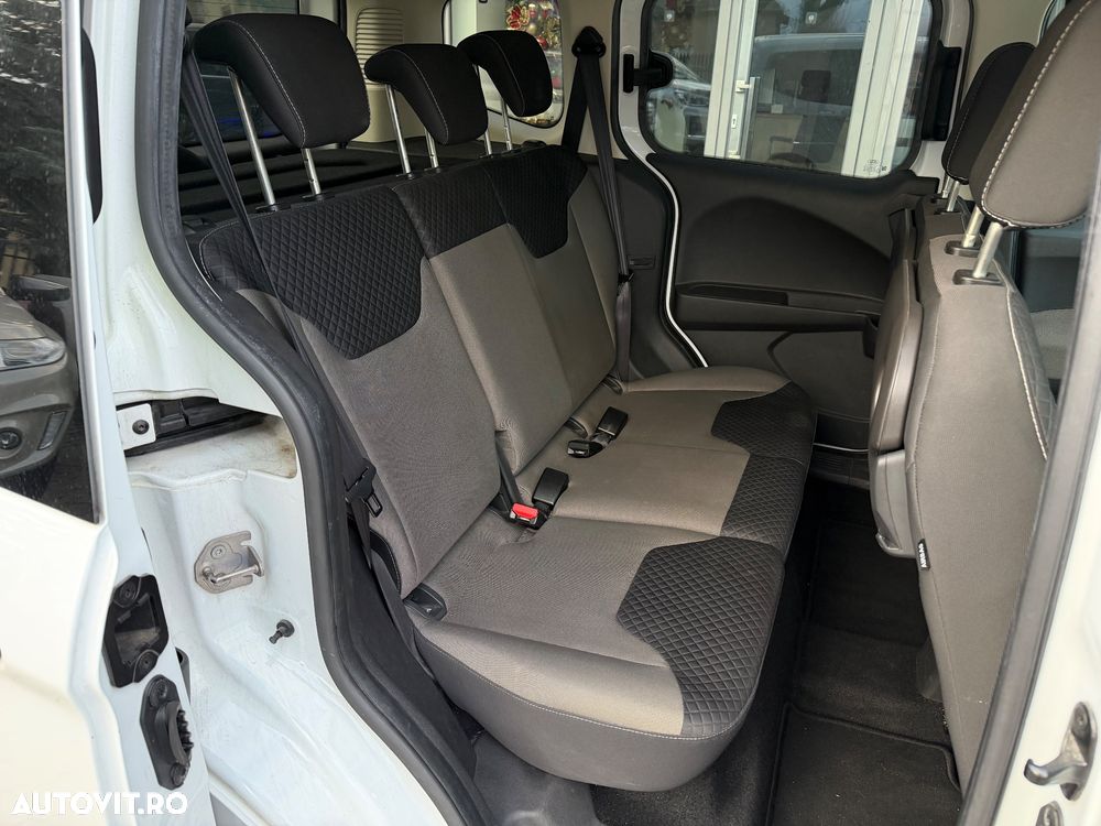 Ford Tourneo Courier 1.0 EcoBoost S&S Trend - 13