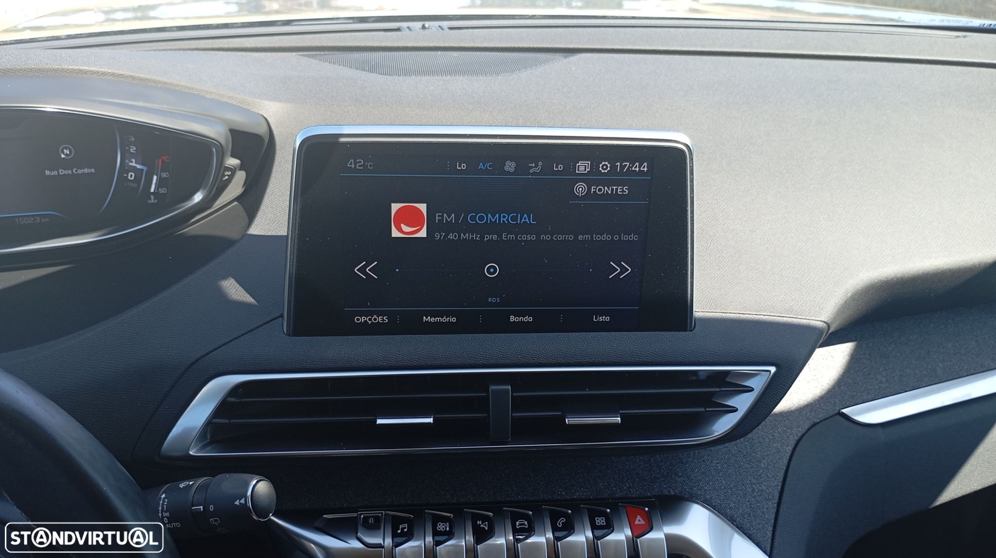Peugeot 3008 PureTech 130 Stop & Start GPF EAT8 Allure Business-Pack - 28