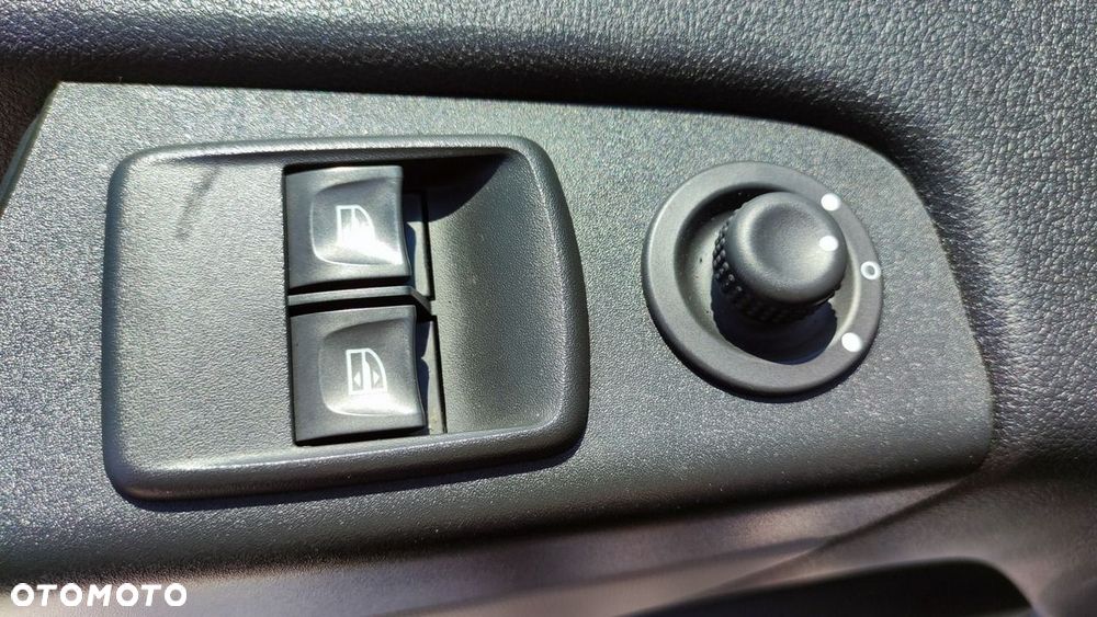 Renault Trafic - 28