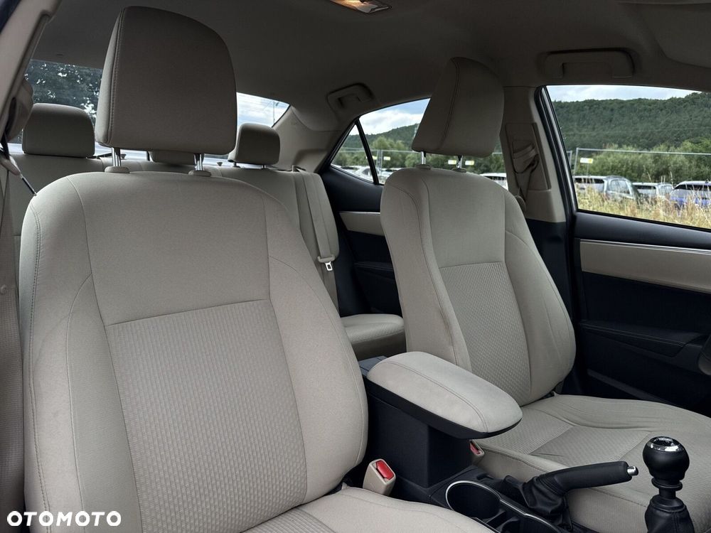 Toyota Corolla 1.6 Prestige - 14