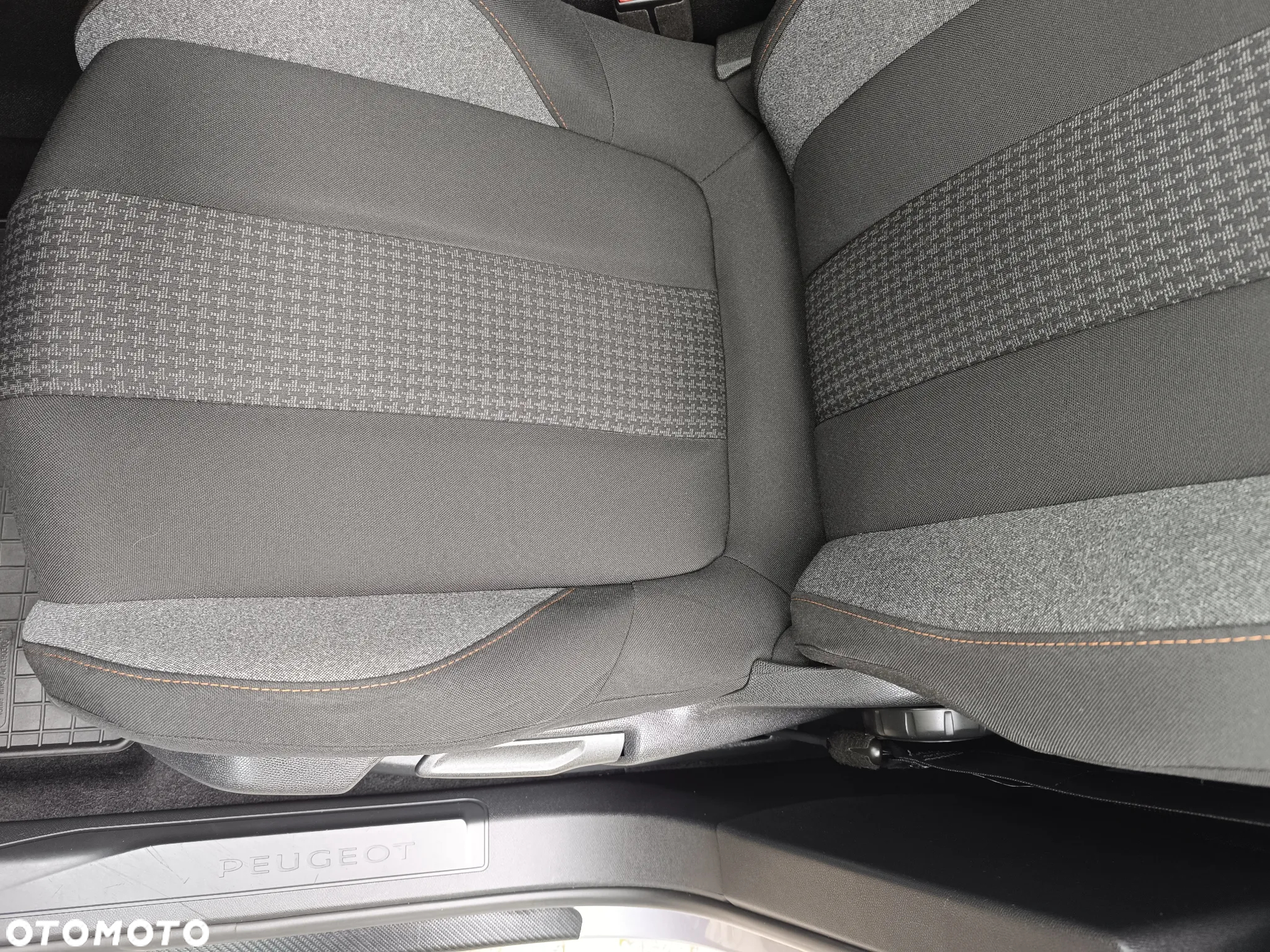 Peugeot 3008 - 25