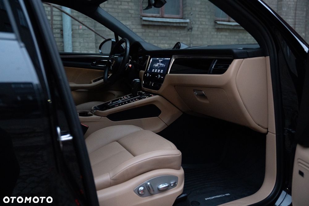 Porsche Macan Standard - 10