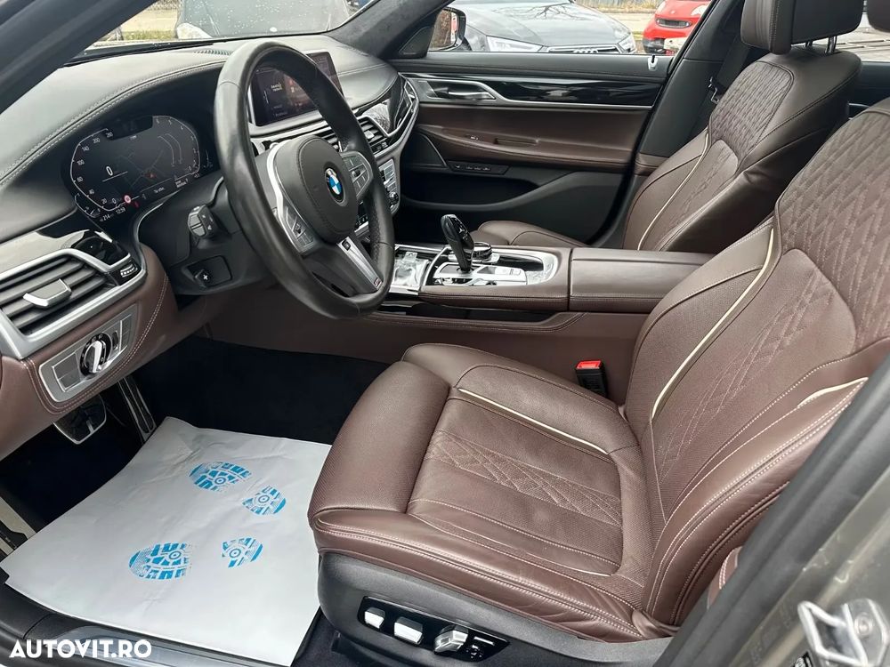 BMW Seria 7 750i xDrive - 7