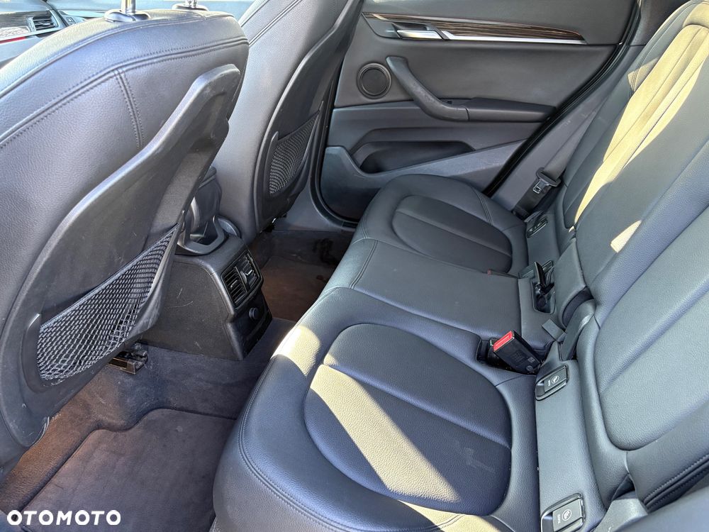 BMW X1 xDrive20i - 26