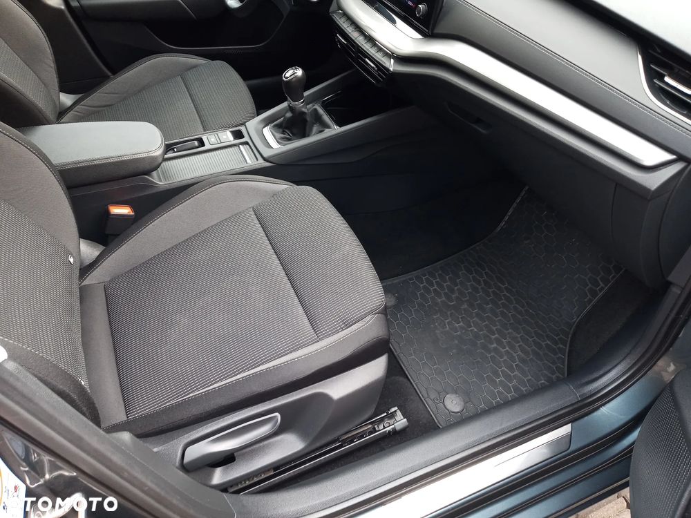 Skoda Octavia 2.0 TDI Ambition - 30