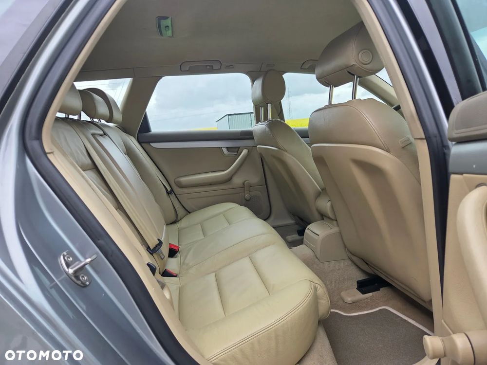 Audi A4 Avant - 17
