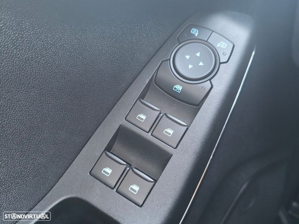 Ford Fiesta 1.0 EcoBoost MHEV ST-Line X - 18