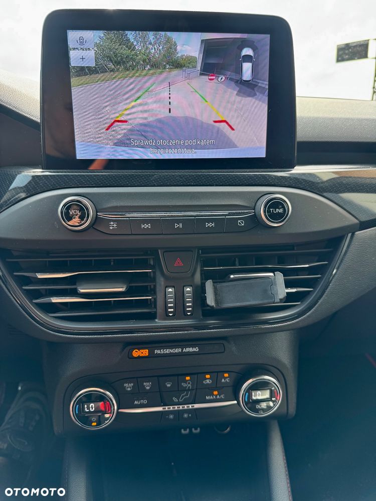 Ford Focus 1.0 EcoBoost Hybrid ST-LINE STYLE - 11