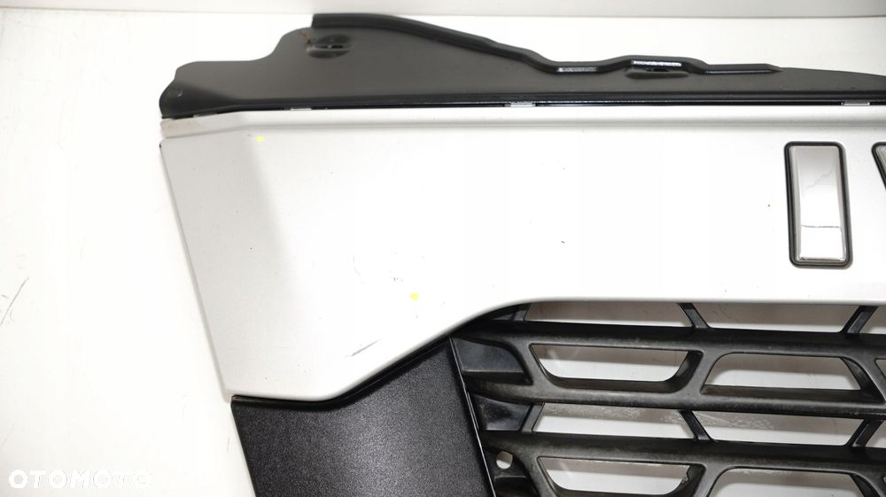 GRILL ATRAPA ZDERZAKA IVECO DAILY III 3 LIFT 07-14R - 16