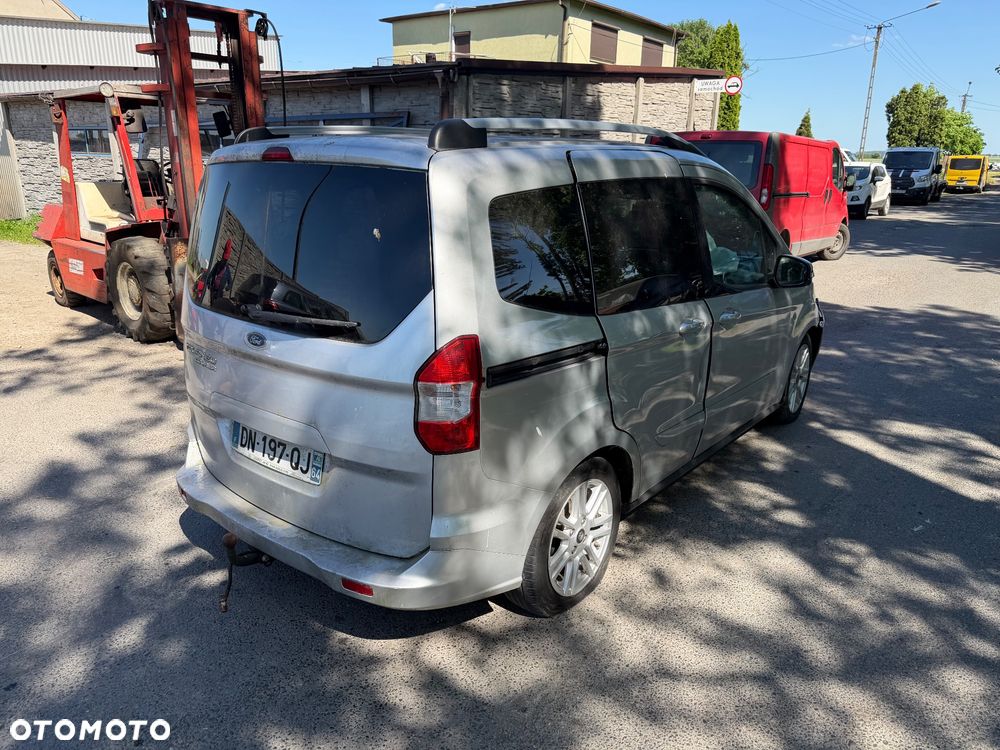 Ford Tourneo Courier 1.6 TDCi Titanium - 6