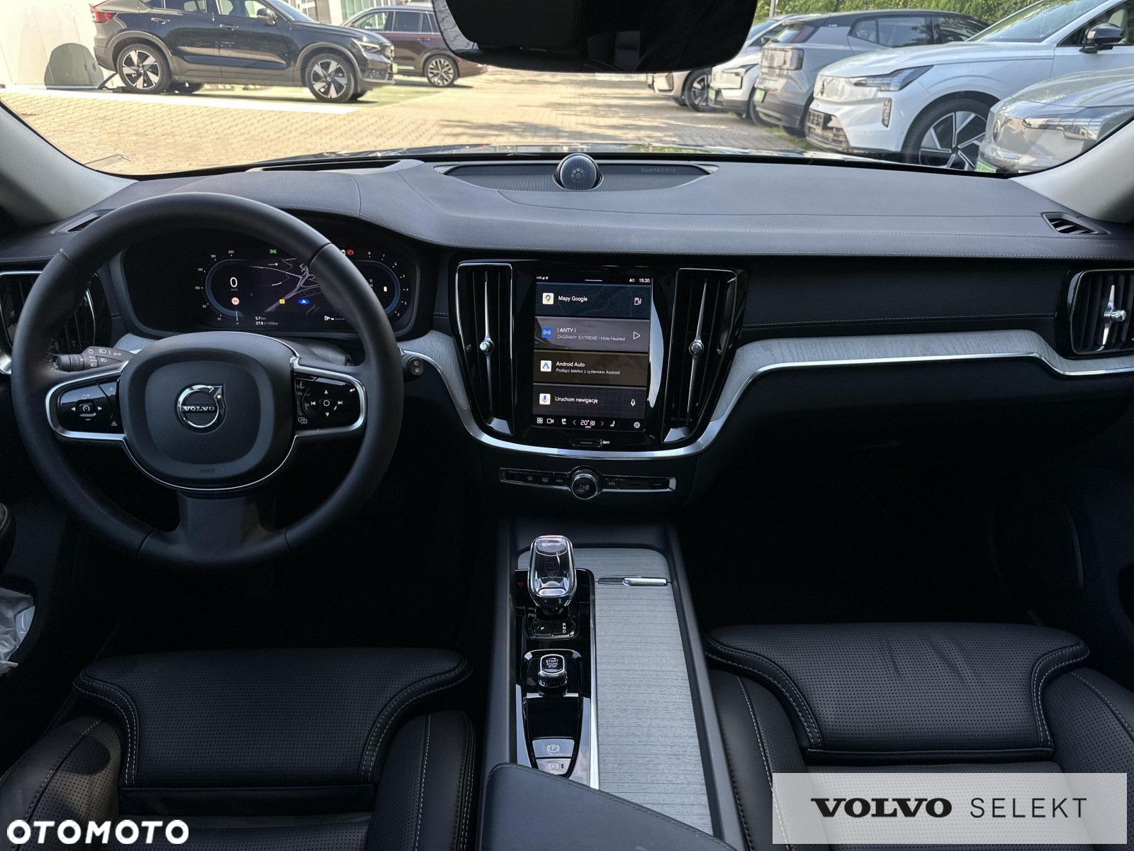 Volvo V60 Cross Country - 28