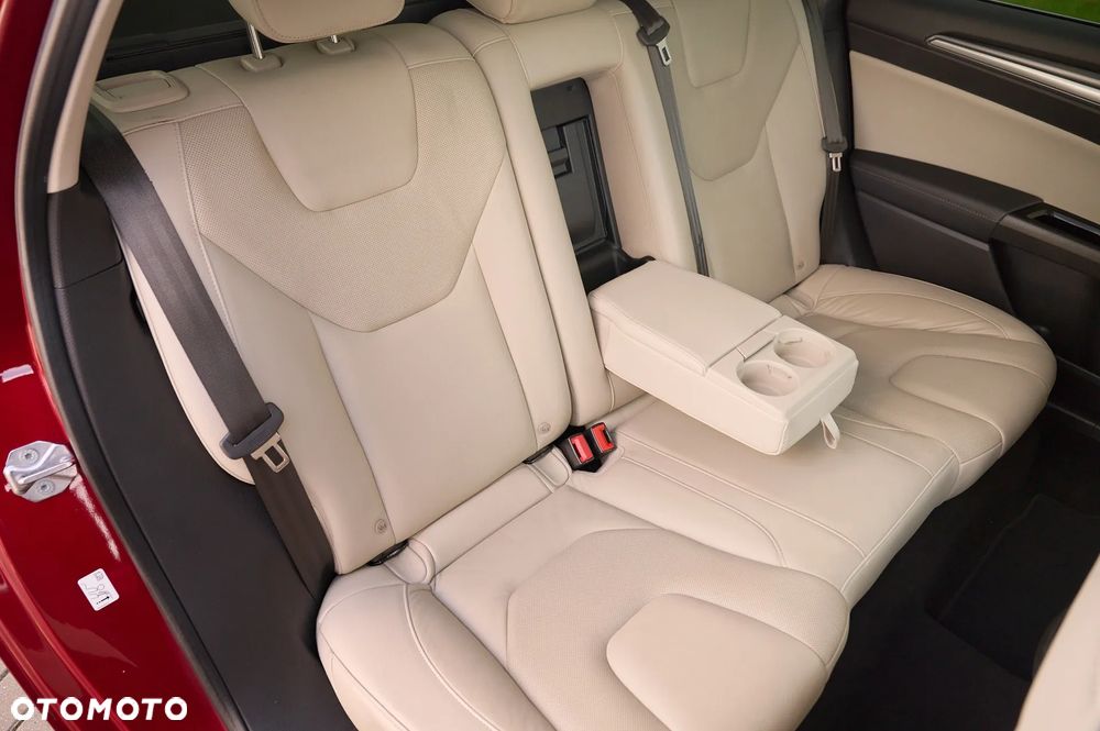 Ford Mondeo Vignale 2.0 TDCi - 8