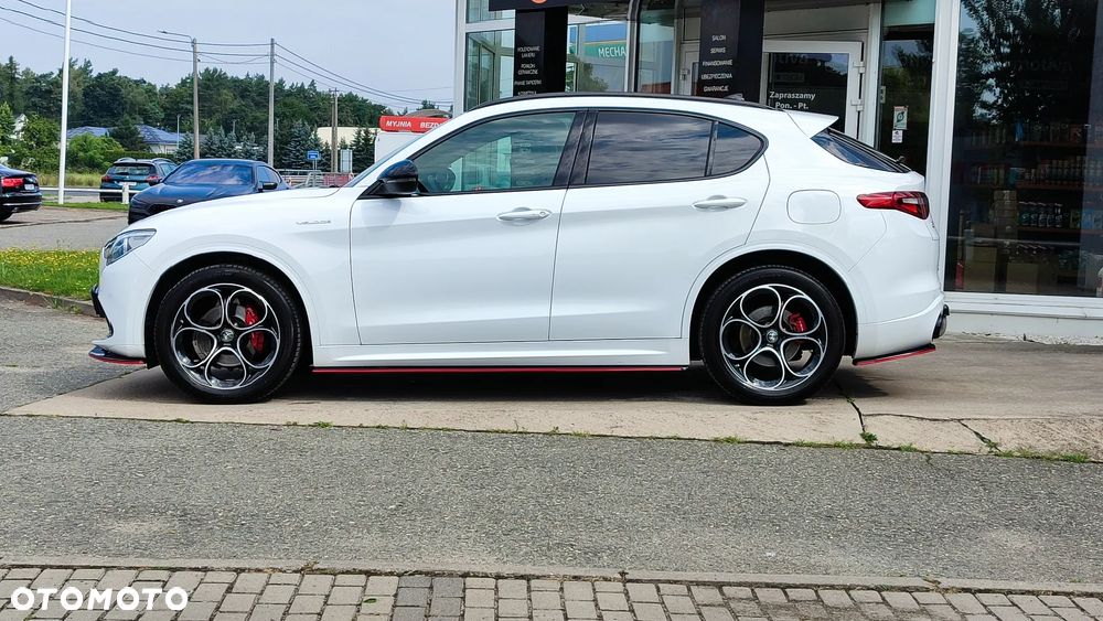 Alfa Romeo Stelvio 2.0 Turbo Veloce Q4 - 4
