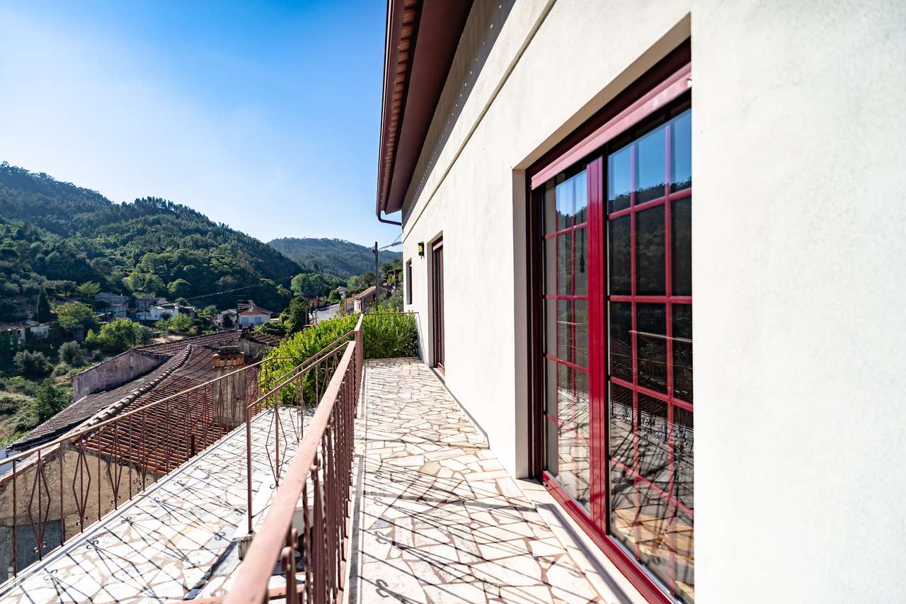 Moradia T3+1  |  Casal de Santo Amaro, Penacova - Grande imagem: 3/24