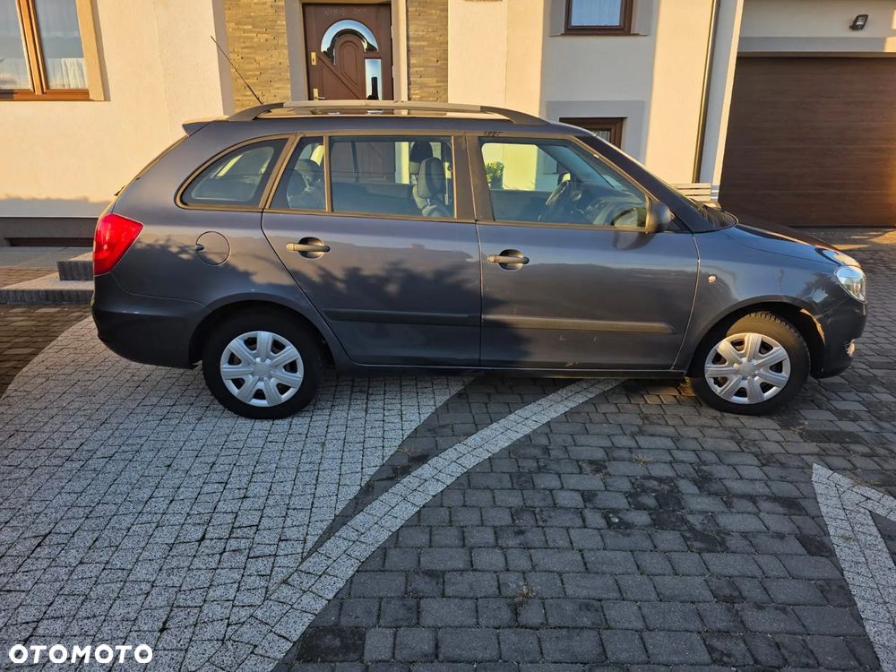 Skoda Fabia - 4