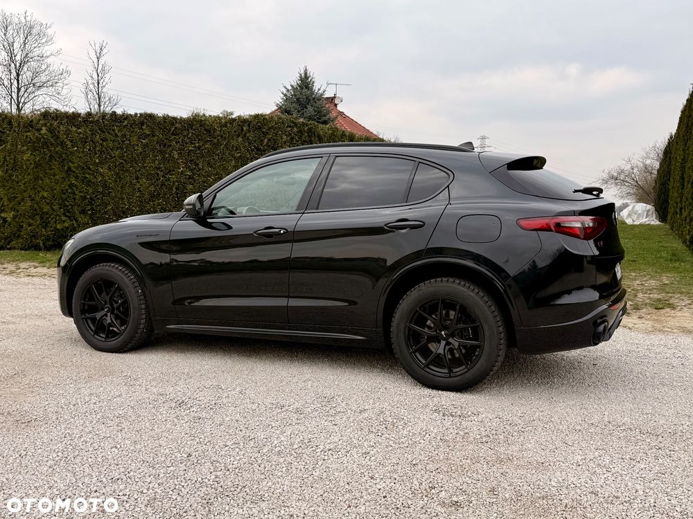 Alfa Romeo Stelvio 2.0 Turbo 16V AT8-Q4 Estrema - 5