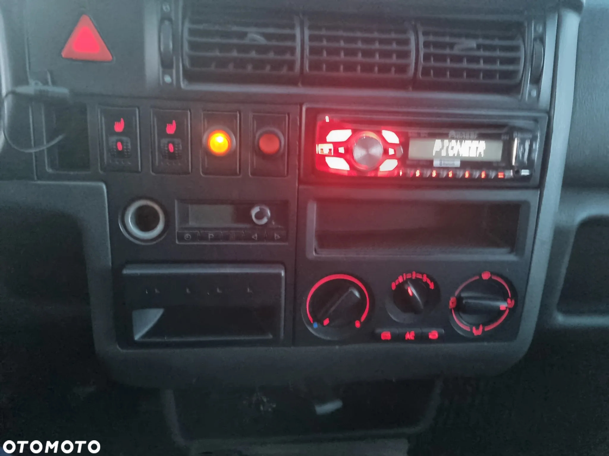 Volkswagen Multivan TDI - 10