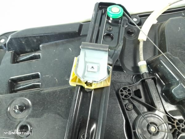 Elevador Frente Esq  Mercedes-Benz A-Class (W176) - 6