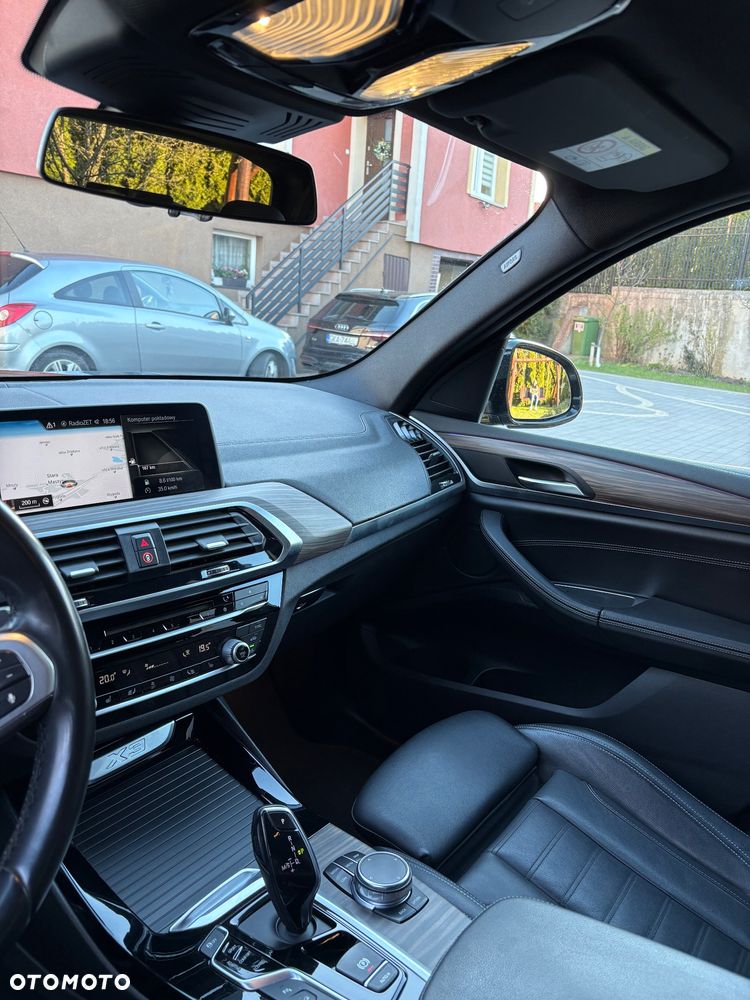 BMW X3 xDrive20d Luxury Line - 22