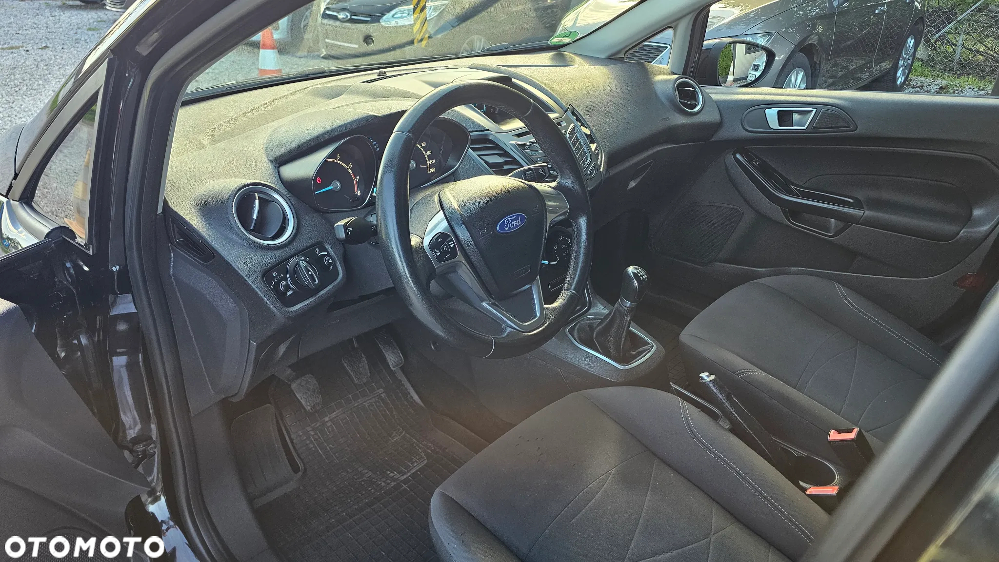 Ford Fiesta 1.0 Trend EU6 - 13