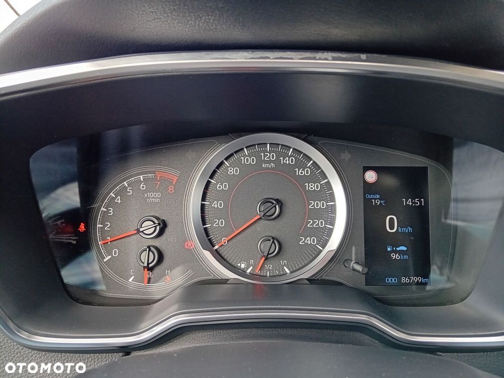 Toyota Corolla - 13