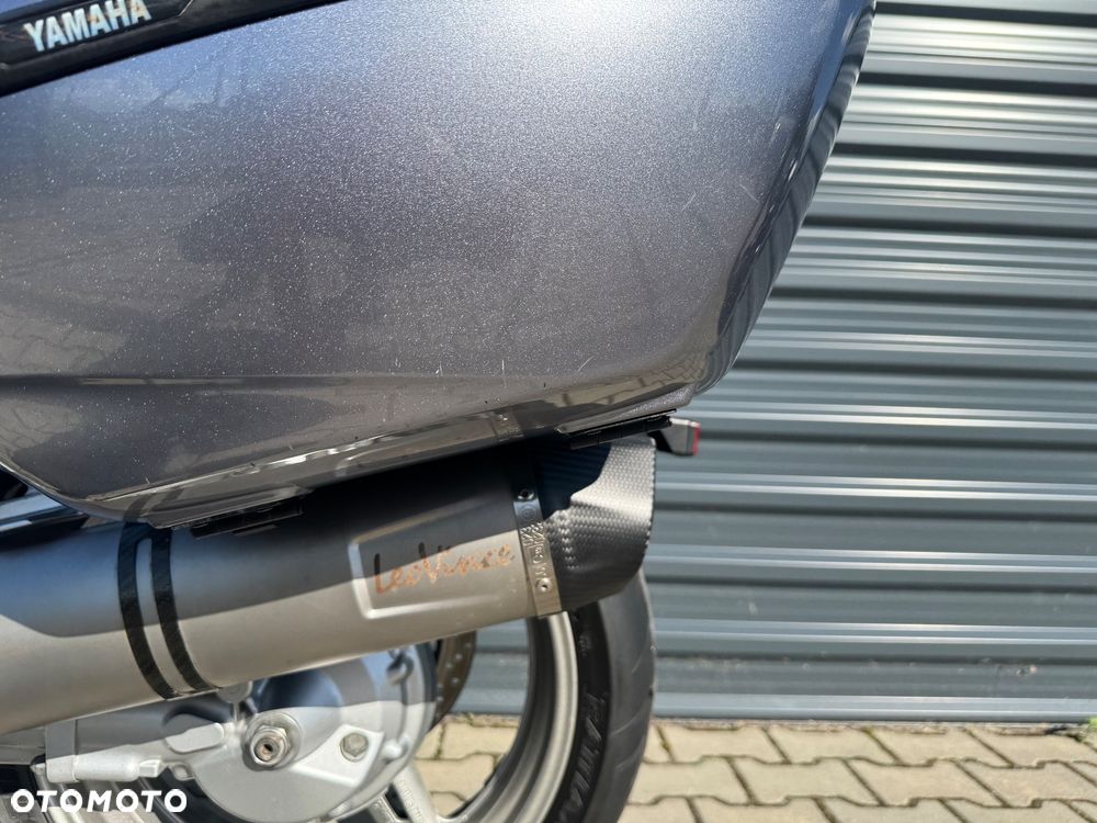 Yamaha FJR - 23