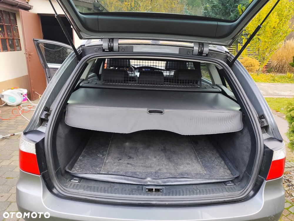 BMW Seria 5 525d xDrive - 7