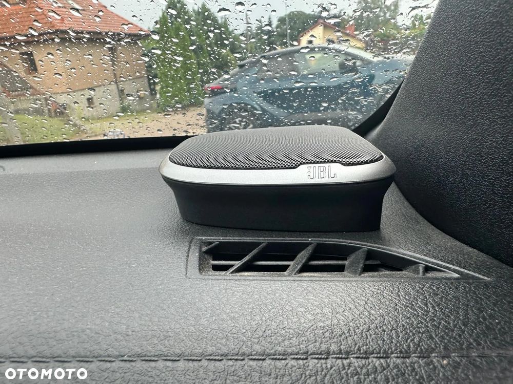 Toyota Hilux 2.8 D-4D Double Cab Invincible Sport 4x4 - 24