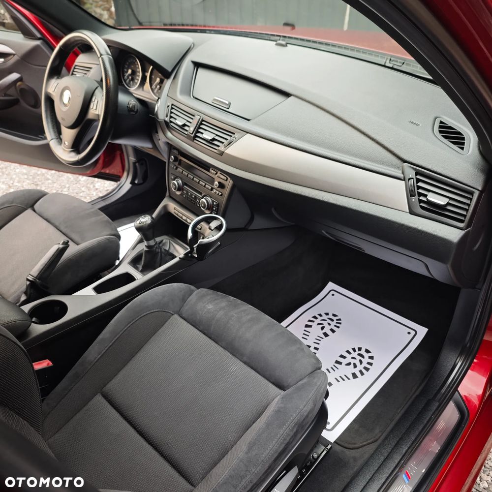 BMW X1 xDrive18d - 14