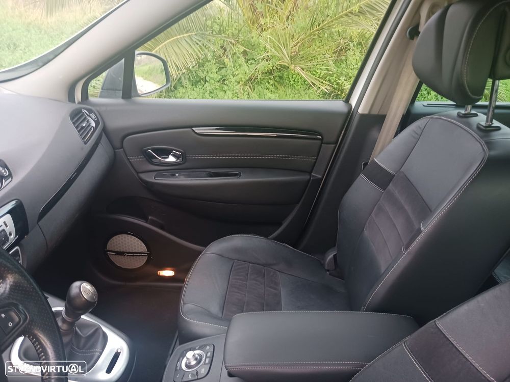 Renault Grand Scénic 1.5 dCi Bose Edition SS - 33