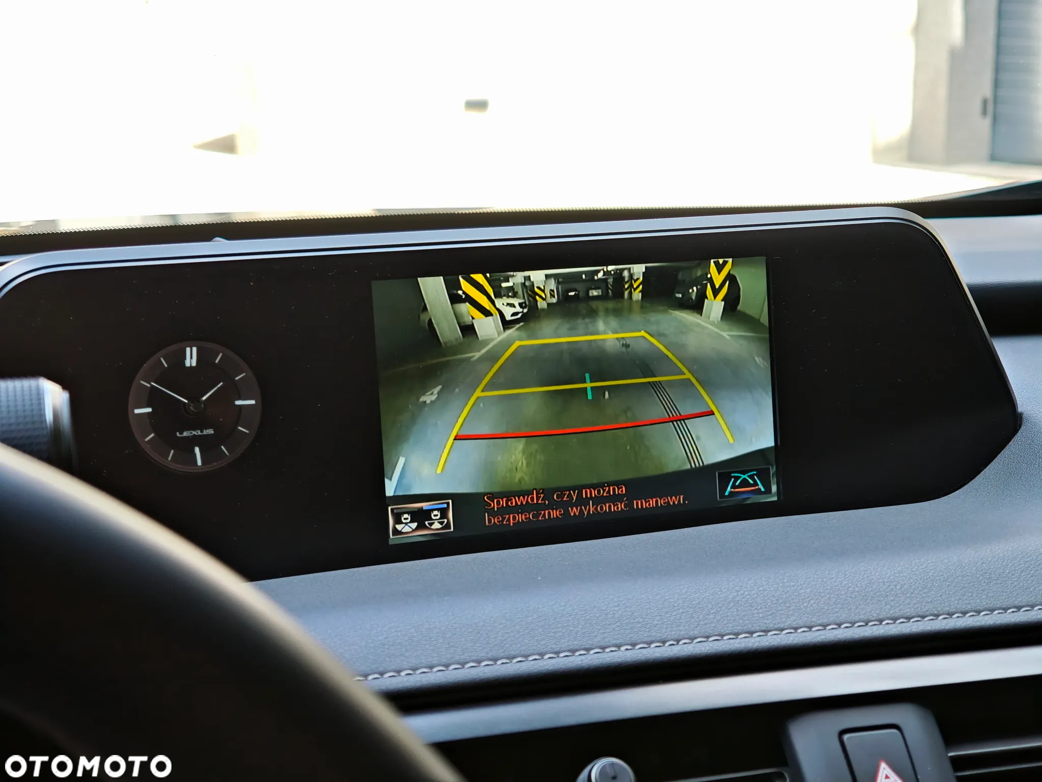 Lexus UX 250h GPF F Impression 2WD - 18