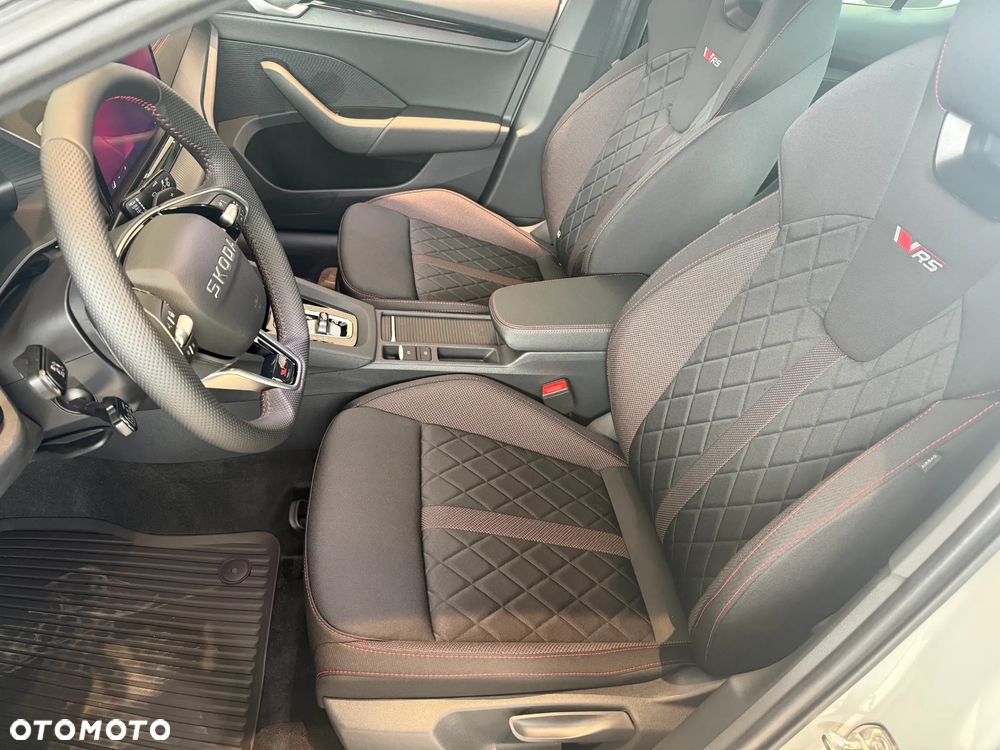Skoda Octavia 2.0 TSI RS DSG - 8