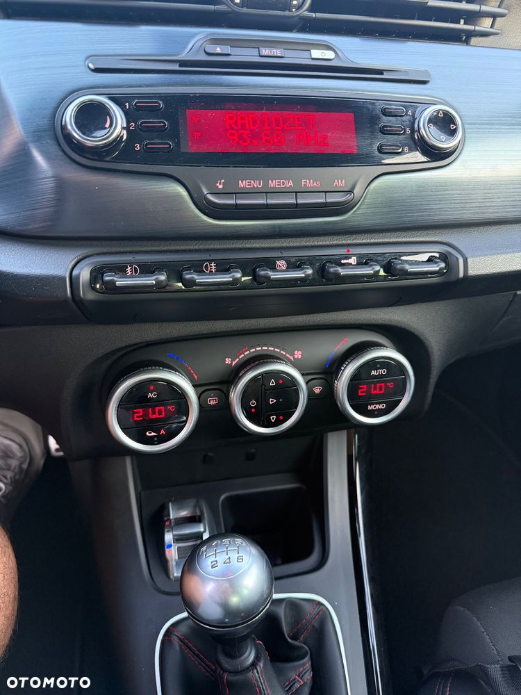 Alfa Romeo Giulietta 2.0 JTDM Distinctive - 17
