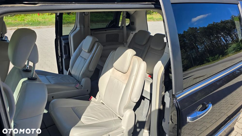 Chrysler Grand Voyager 2.8 CRD Limited - 19