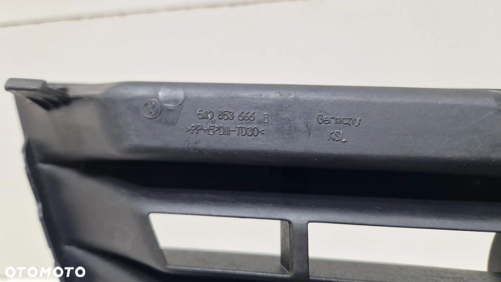 ATRAPA KRATKA ZDERZAKA VW GOLF V PLUS 05- PRAWA - 4