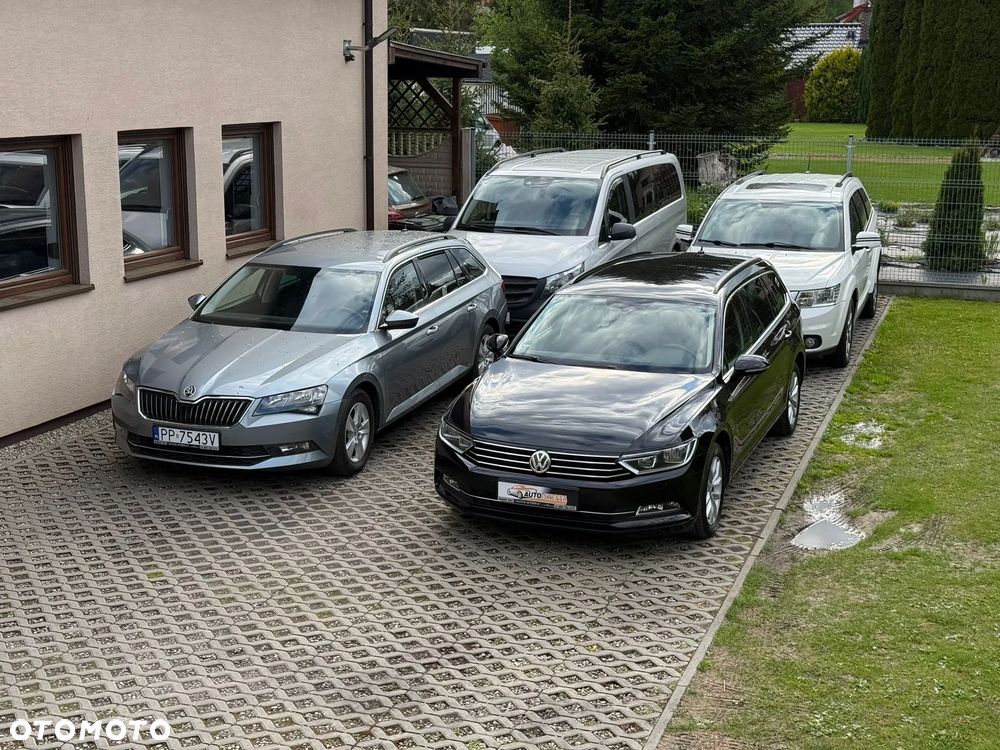 Volkswagen Passat 1.6 TDI (BlueMotion Technology) Comfortline - 30