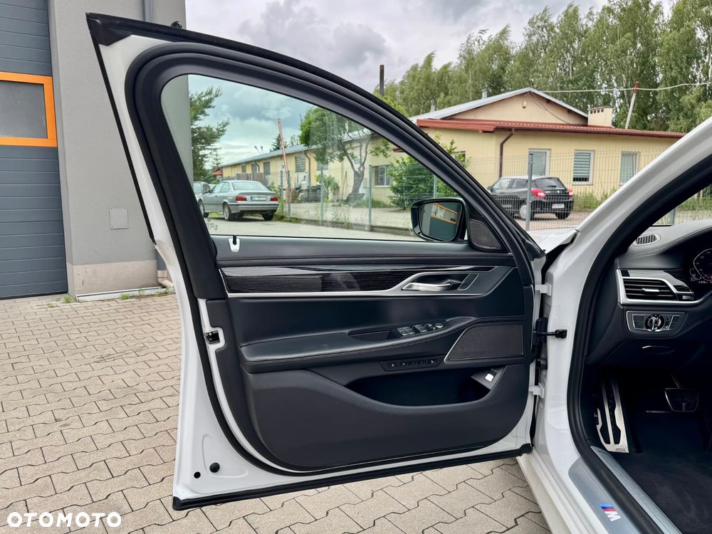 BMW Seria 7 730d xDrive mHEV sport - 21