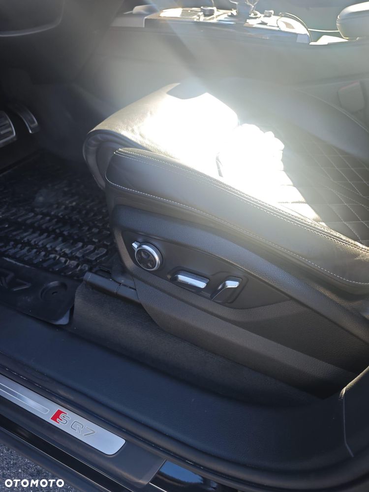 Audi SQ7 - 14