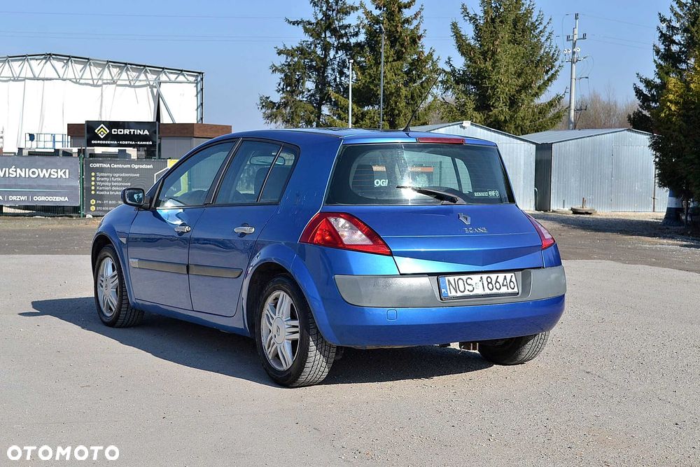 Volkswagen Passat - 5