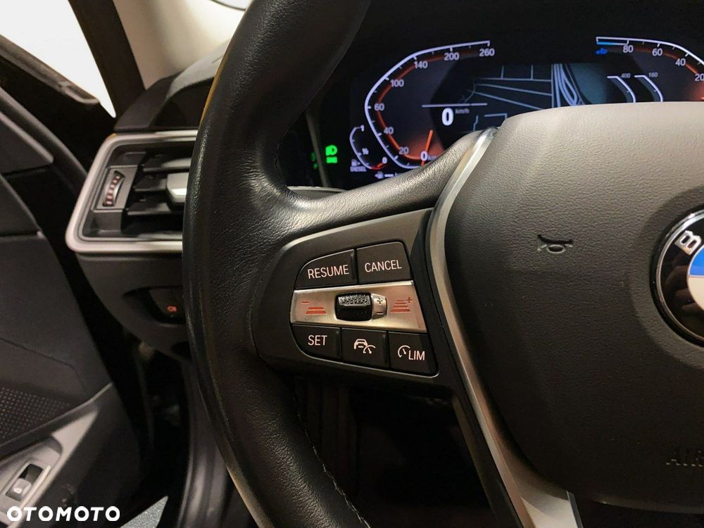 BMW Seria 3 - 21
