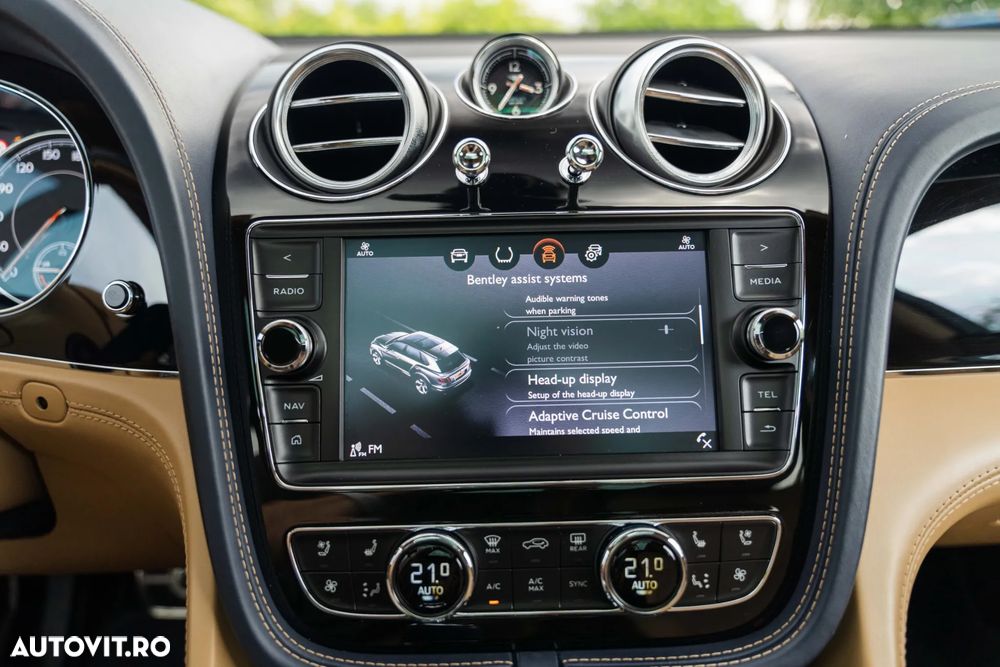 Bentley Bentayga - 35