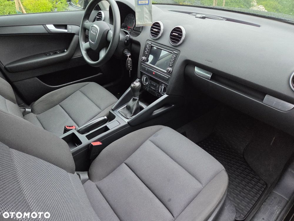Audi A3 Sportback 1.6 Ambition - 17