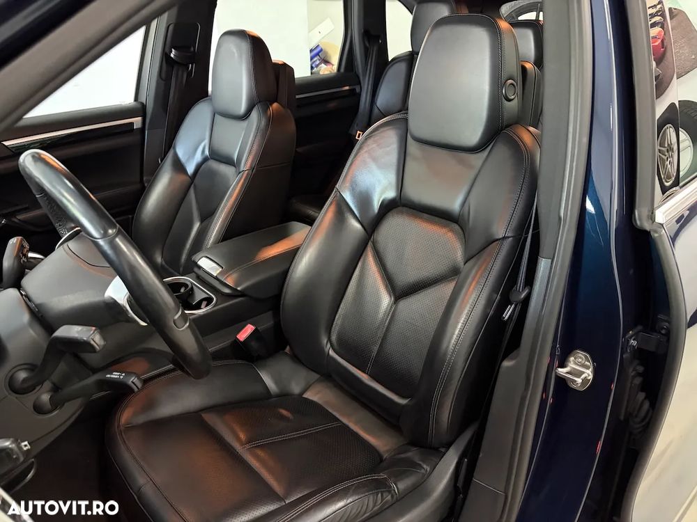 Porsche Cayenne 3.0TD TipTronic - 11