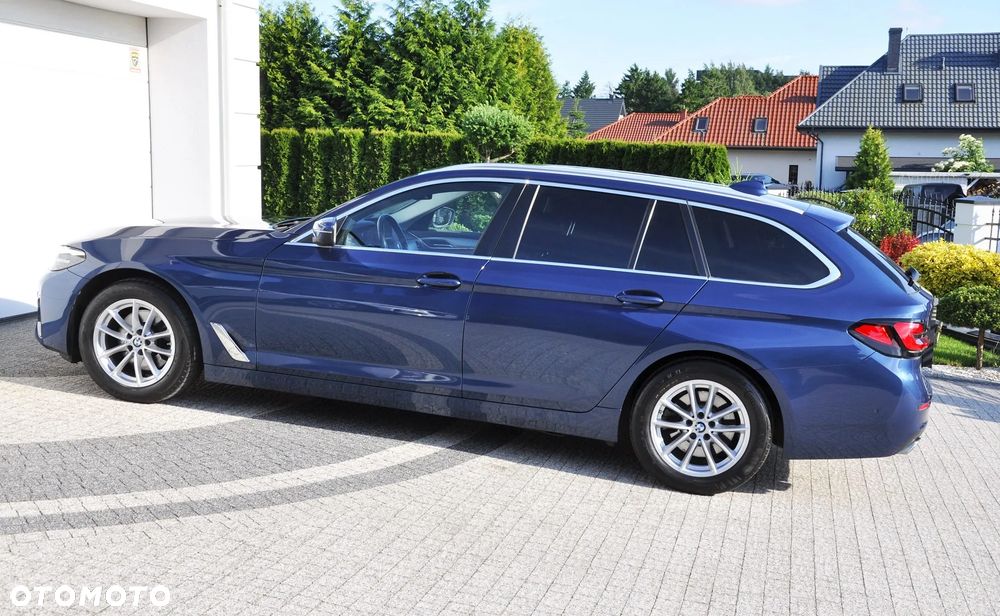 BMW Seria 5 520d mHEV - 6