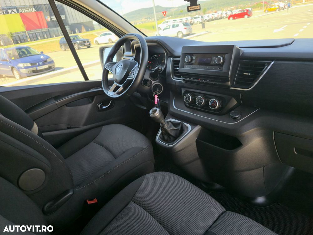 Renault Trafic - 14