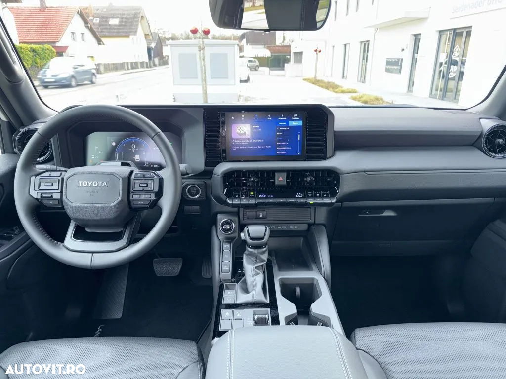 Toyota Land Cruiser 2.8l D-4D 204 CP A/T 7 locuri Executive - 8